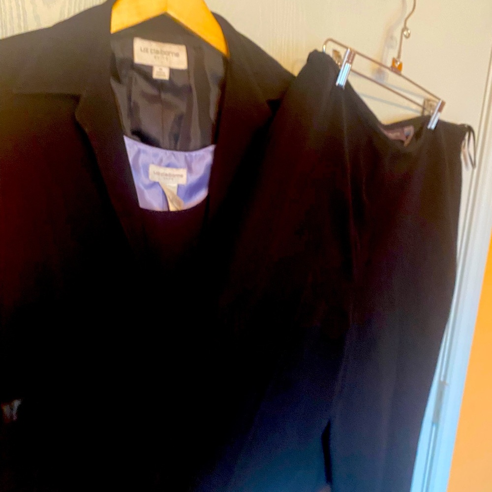 Liz Claiborne Women’s Black Three Piece Pantsuit